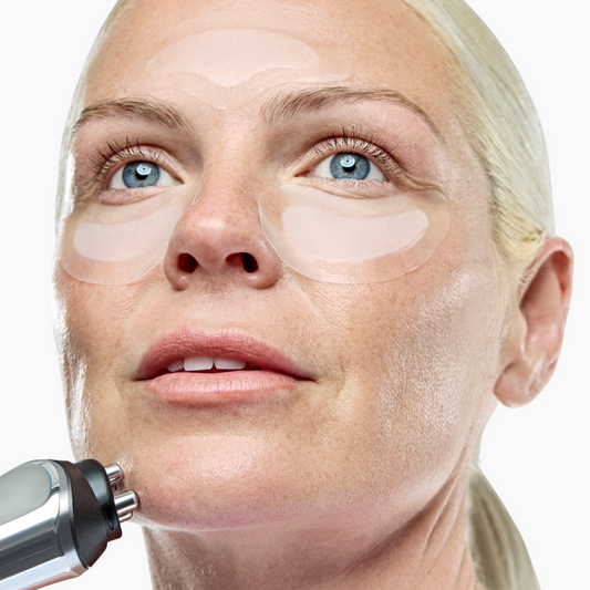 CurrentBody Skin RF Microneedling Treatment – image 1